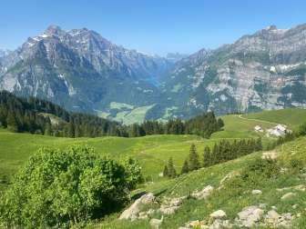 Blick vom Aufstieg Richtung Klöntalersee