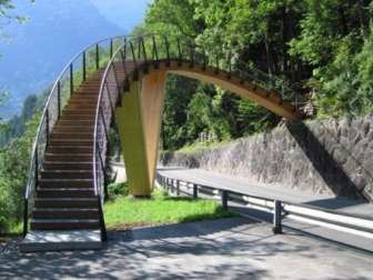Fussgängerbrücke zur Lochsite