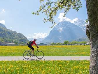 Alpenpanorama-Route, Etappen 2 und 3 - Ziegelbrücke – Glarus – Linthal