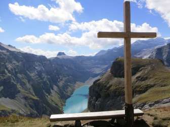 Bänkli oberhalb Limmernsee